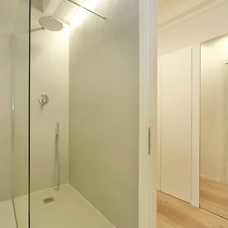 San Lorenzo Apartment *