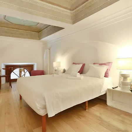 San Lorenzo Apartment *